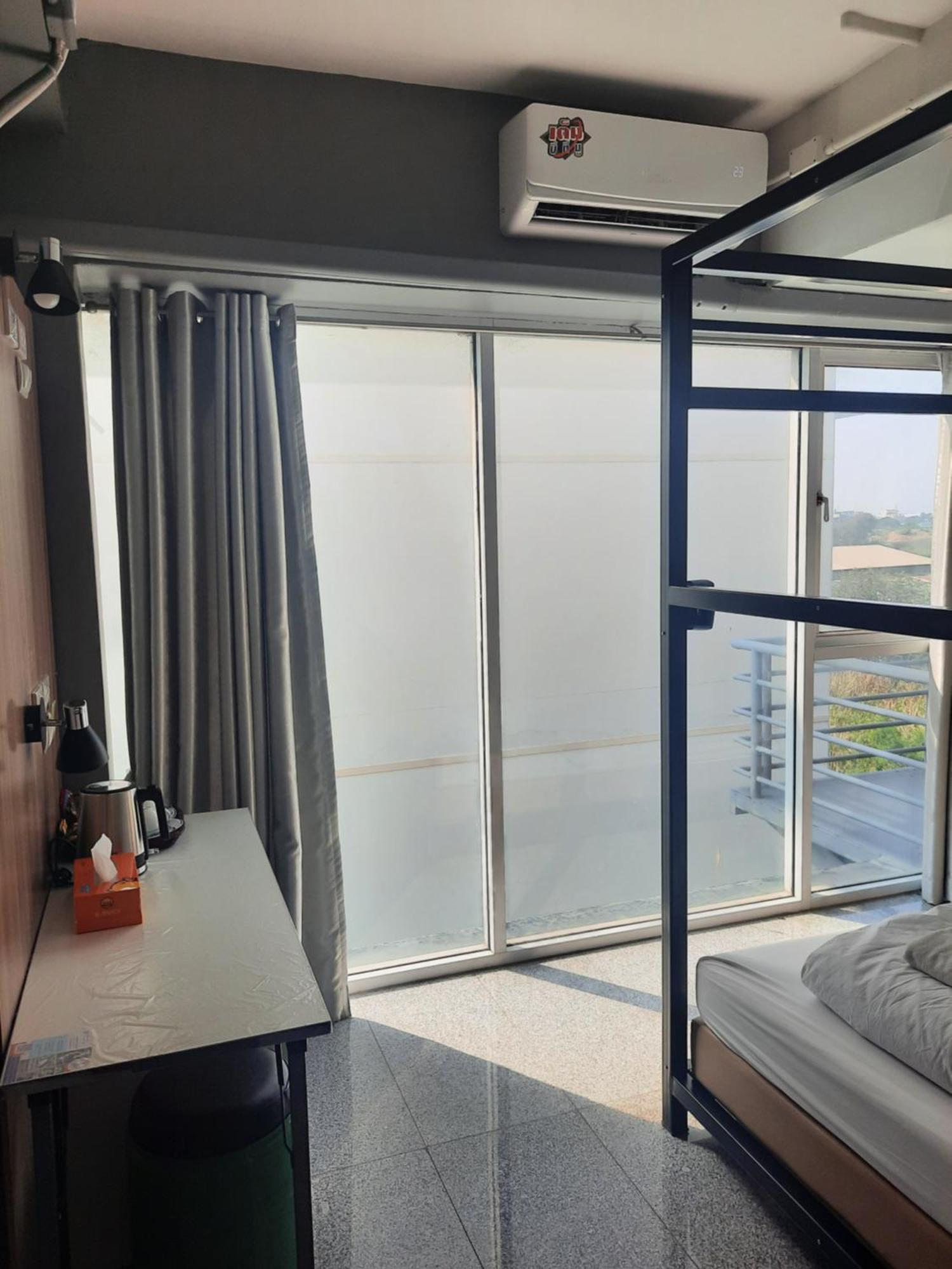 Sleep To Fly Hotel & Hostel Suvarnabhumi Airport Bangkok Exteriér fotografie